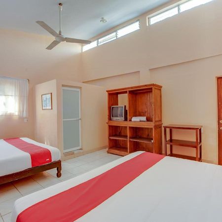 Oyo Hotel Casa Ada Zihuatanejo Buitenkant foto