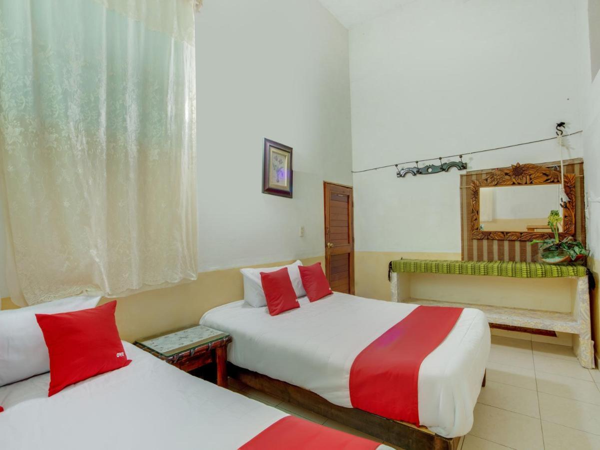 Oyo Hotel Casa Ada Zihuatanejo Buitenkant foto